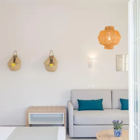 Romantica Aparthotel 3*
